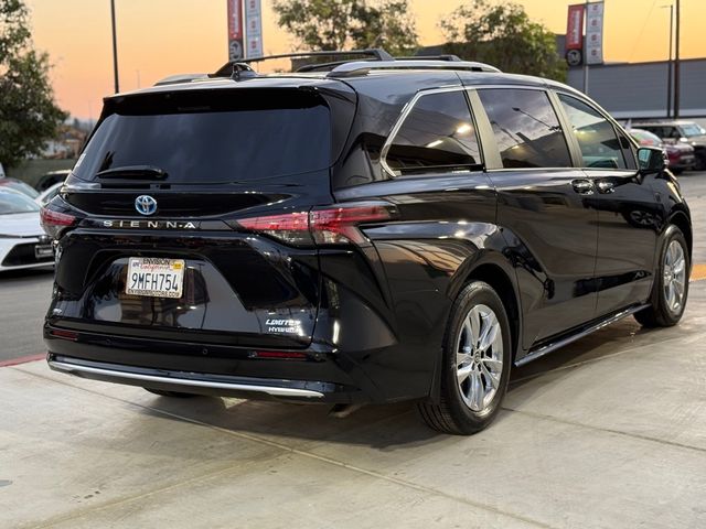 2024 Toyota Sienna Limited