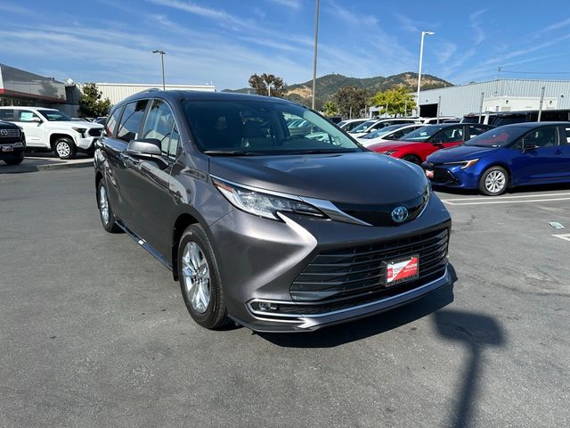 2024 Toyota Sienna Limited