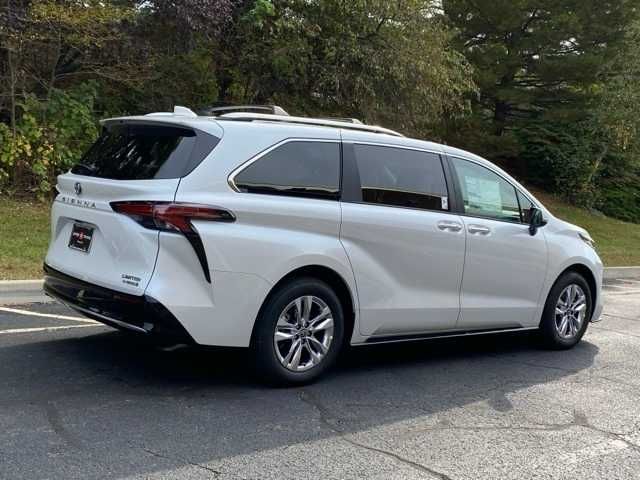 2024 Toyota Sienna Limited