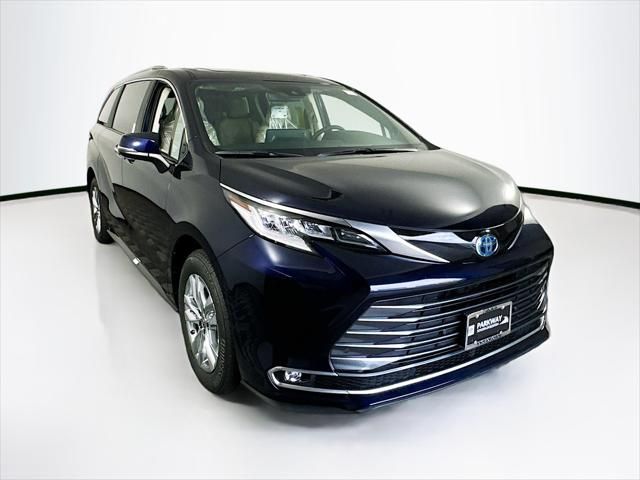 2024 Toyota Sienna Limited