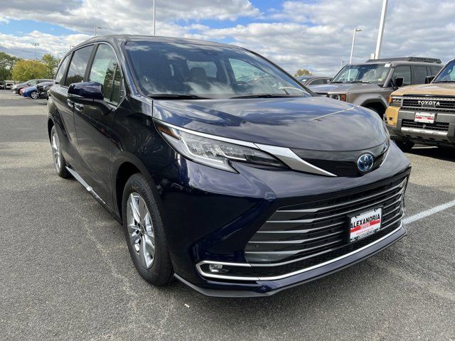 2024 Toyota Sienna Limited