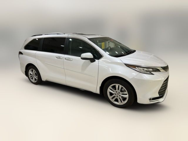 2024 Toyota Sienna Limited