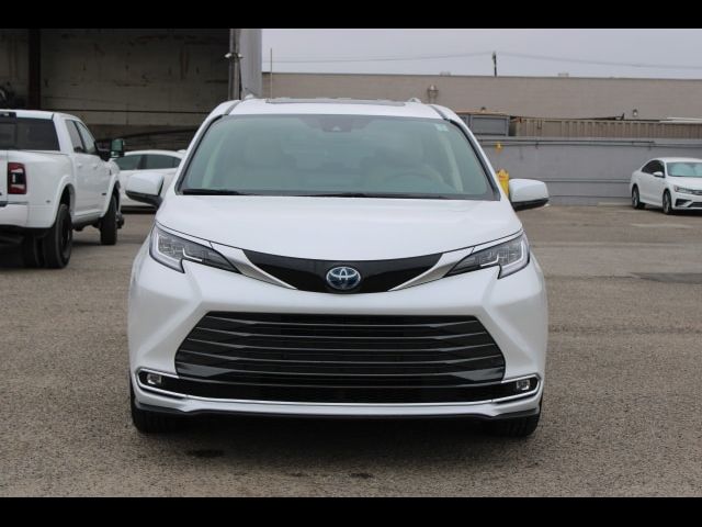 2024 Toyota Sienna Limited