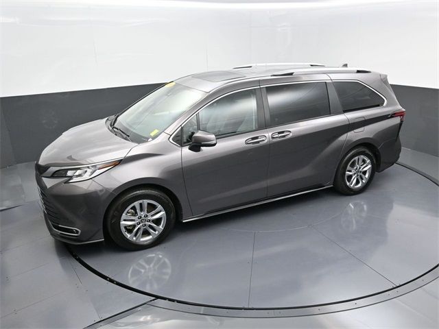 2024 Toyota Sienna Limited