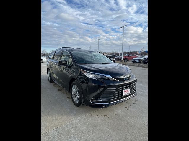 2024 Toyota Sienna Limited