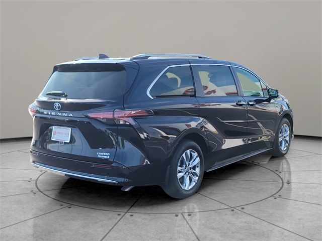 2024 Toyota Sienna Limited