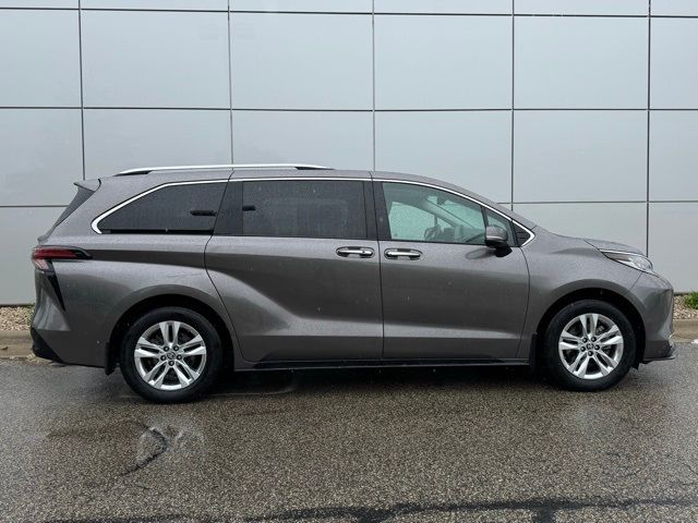 2024 Toyota Sienna Limited