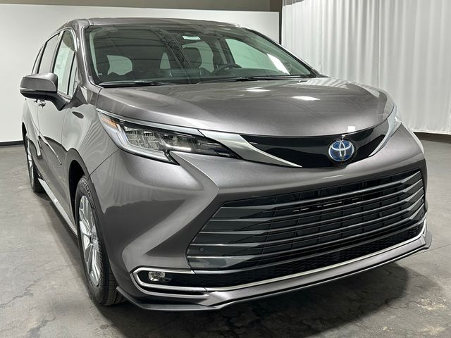 2024 Toyota Sienna Limited