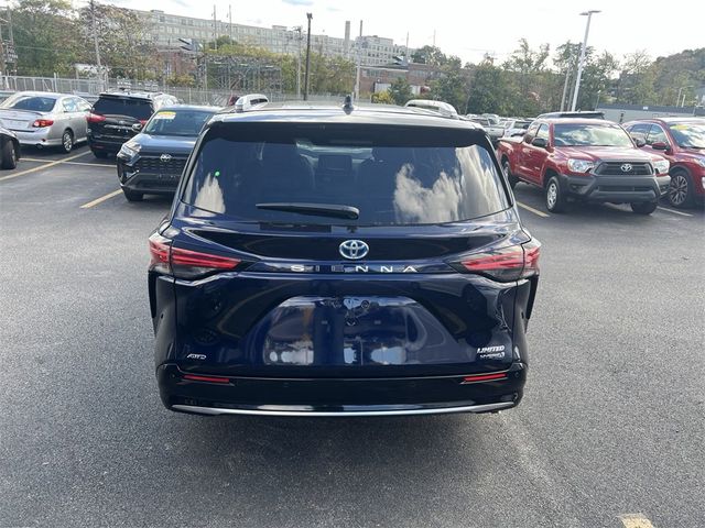 2024 Toyota Sienna Limited