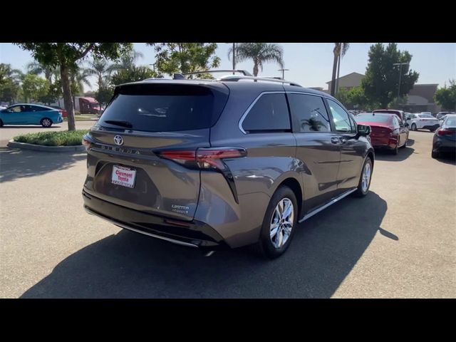 2024 Toyota Sienna Limited