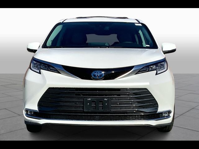 2024 Toyota Sienna Limited