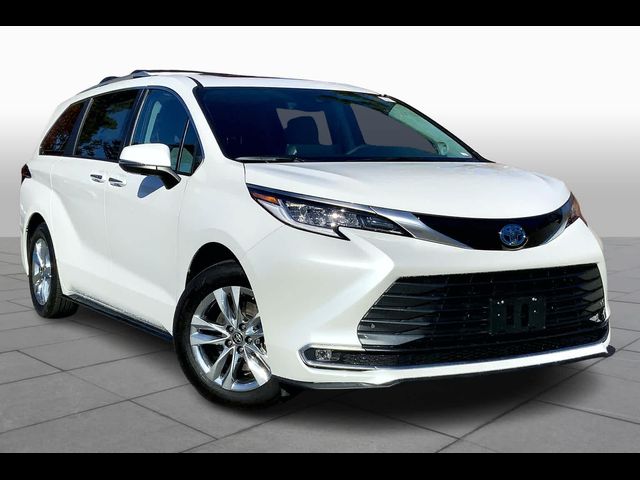 2024 Toyota Sienna Limited