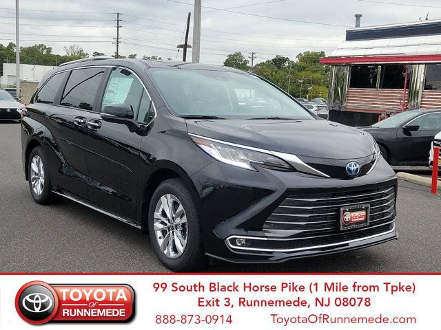 2024 Toyota Sienna Limited