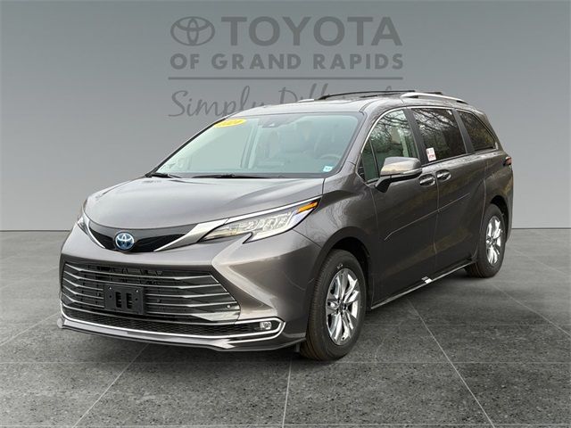 2024 Toyota Sienna Limited