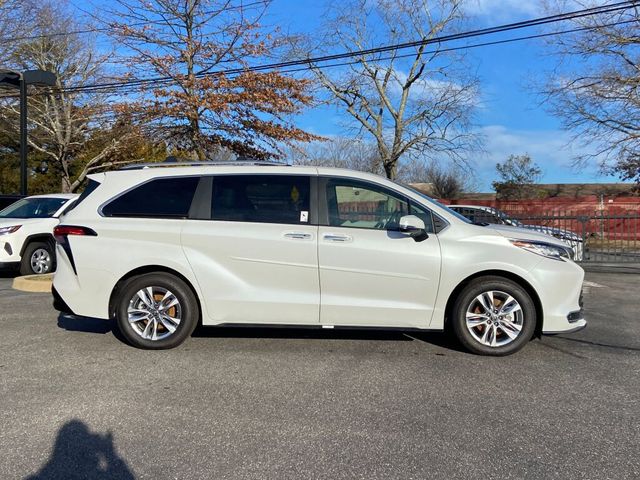 2024 Toyota Sienna Limited