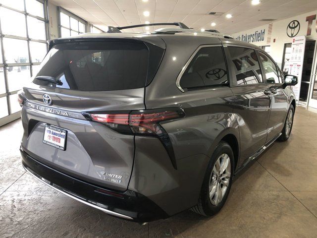 2024 Toyota Sienna Limited