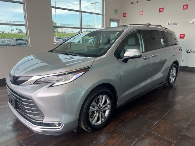 2024 Toyota Sienna Limited