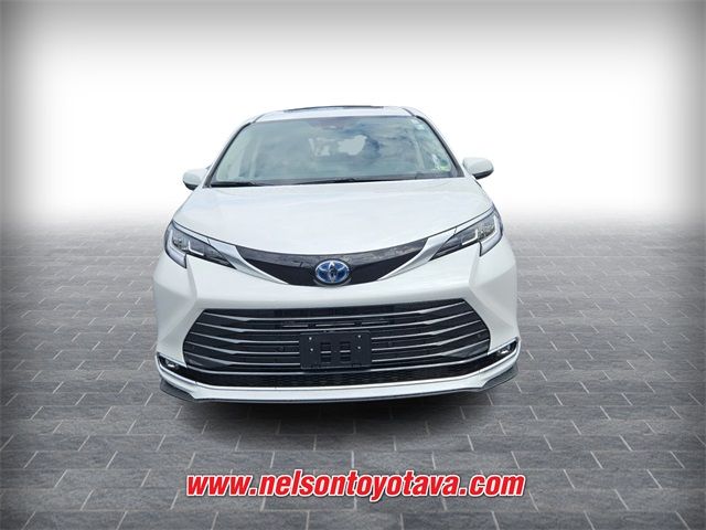 2024 Toyota Sienna Limited