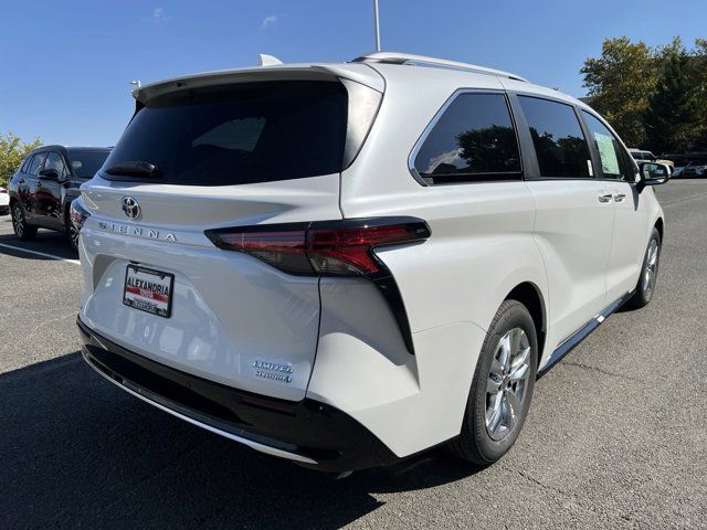 2024 Toyota Sienna Limited