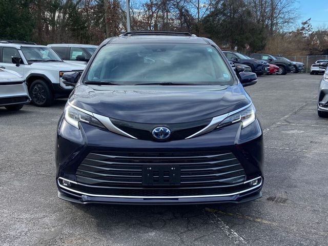 2024 Toyota Sienna Limited