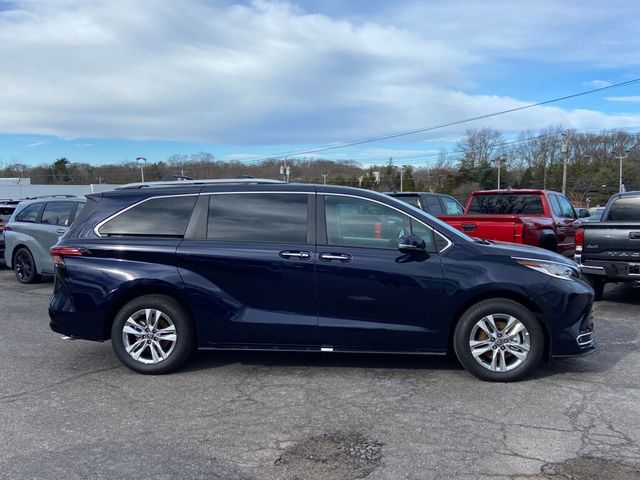 2024 Toyota Sienna Limited