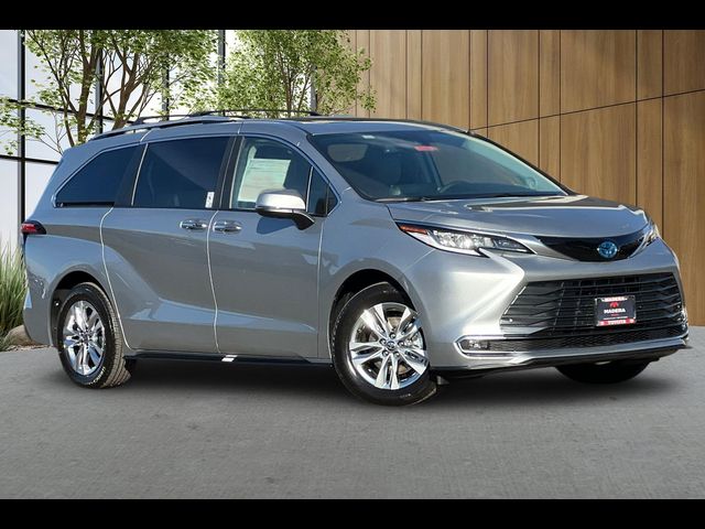 2024 Toyota Sienna Limited