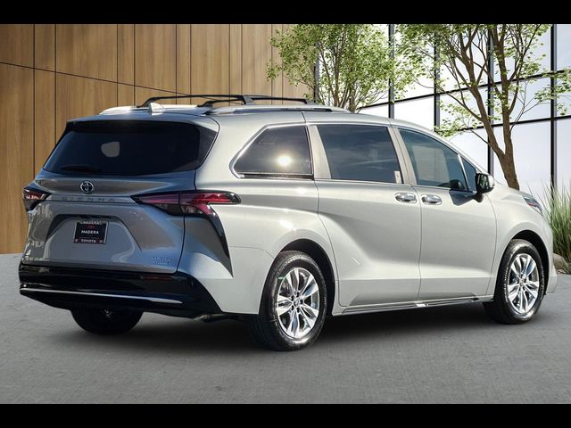 2024 Toyota Sienna Limited