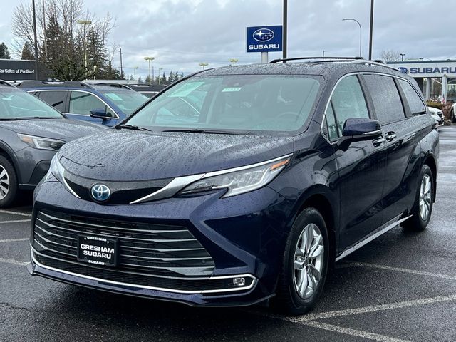 2024 Toyota Sienna Limited