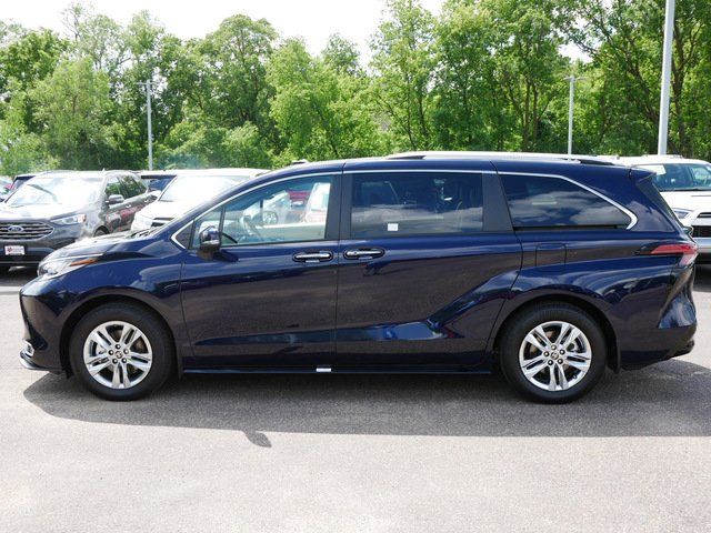 2024 Toyota Sienna Limited