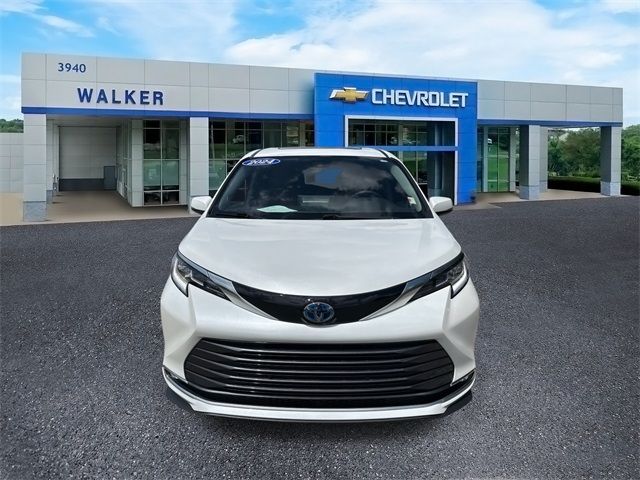 2024 Toyota Sienna Limited