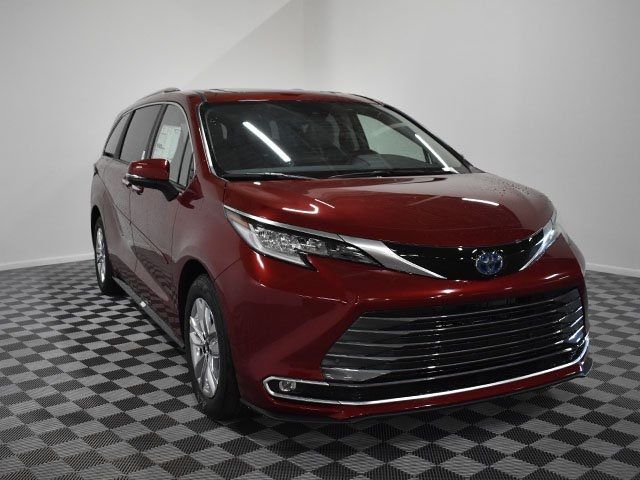 2024 Toyota Sienna Limited