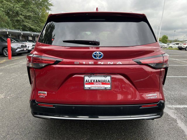 2024 Toyota Sienna Limited