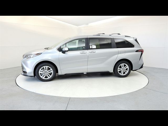 2024 Toyota Sienna Limited