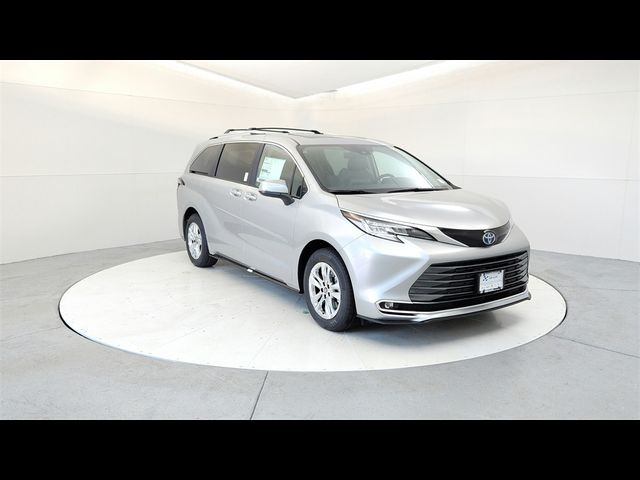 2024 Toyota Sienna Limited