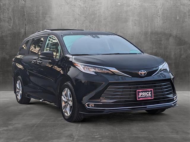 2024 Toyota Sienna Limited