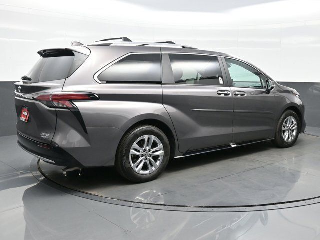 2024 Toyota Sienna Limited