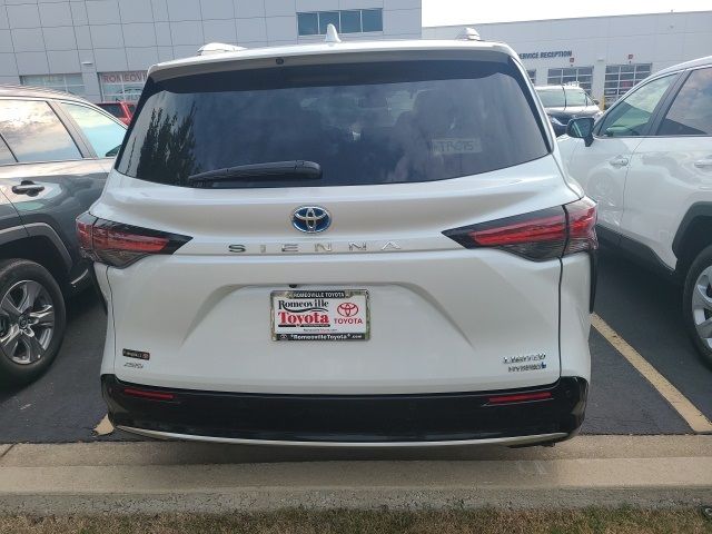 2024 Toyota Sienna Limited