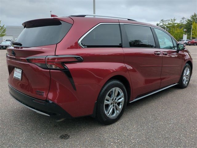 2024 Toyota Sienna Limited