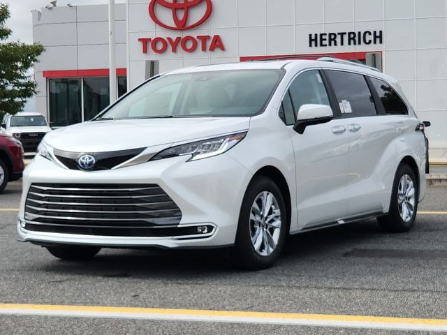 2024 Toyota Sienna Limited