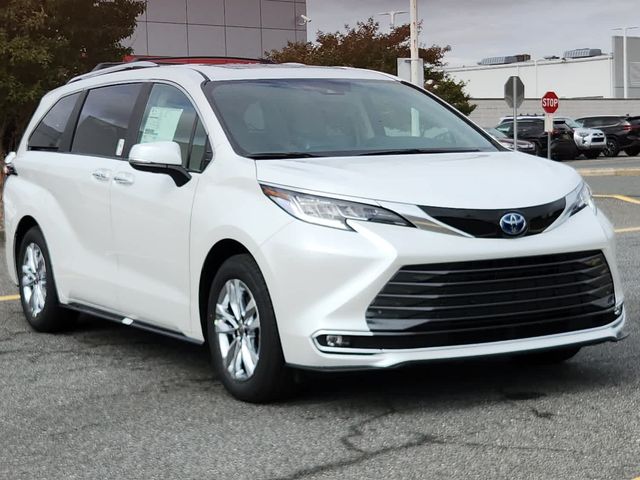 2024 Toyota Sienna Limited