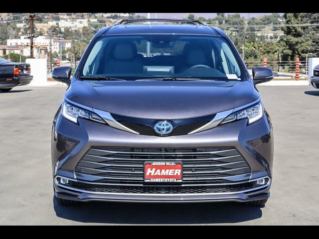 2024 Toyota Sienna Limited