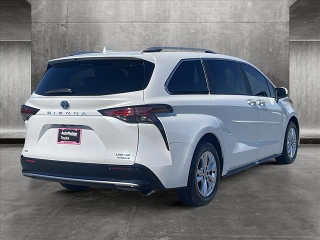 2024 Toyota Sienna Limited