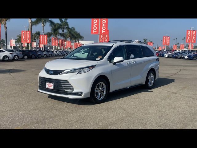 2024 Toyota Sienna Limited