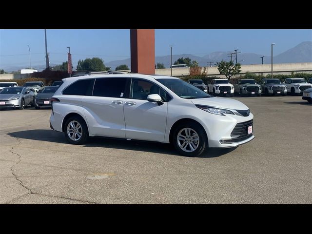 2024 Toyota Sienna Limited