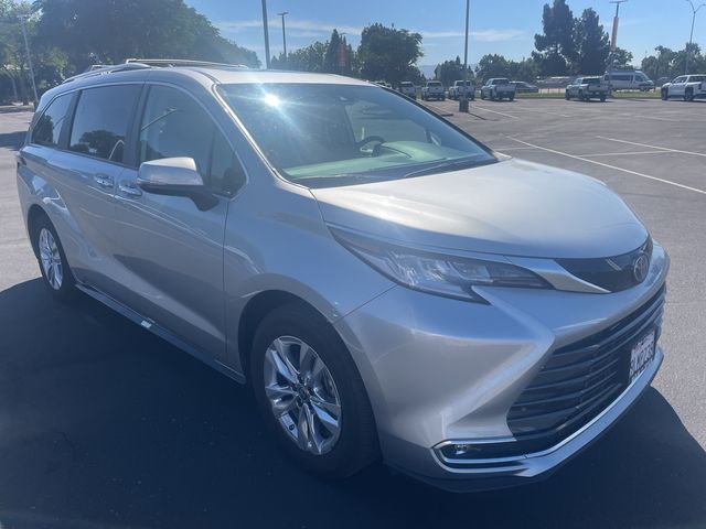 2024 Toyota Sienna Limited