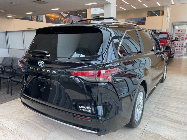 2024 Toyota Sienna Limited