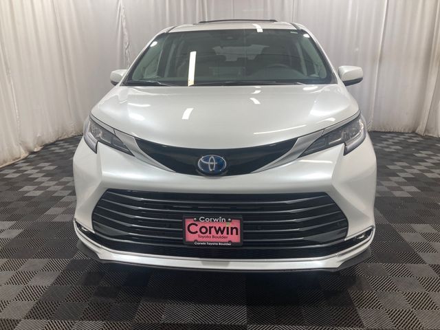 2024 Toyota Sienna Limited