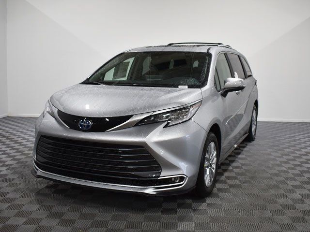 2024 Toyota Sienna Limited