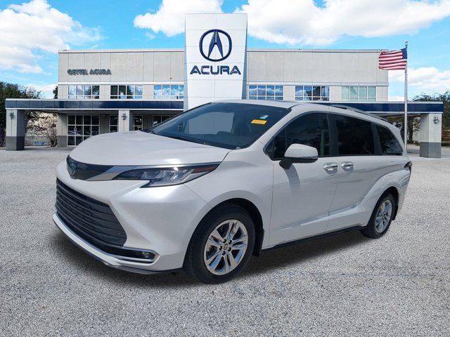 2024 Toyota Sienna Limited