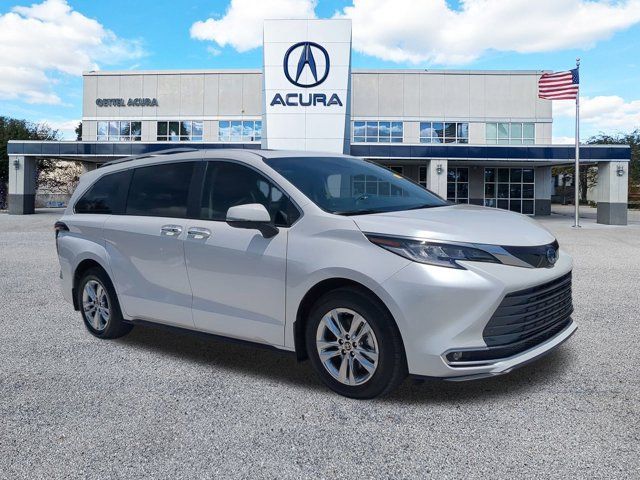 2024 Toyota Sienna Limited